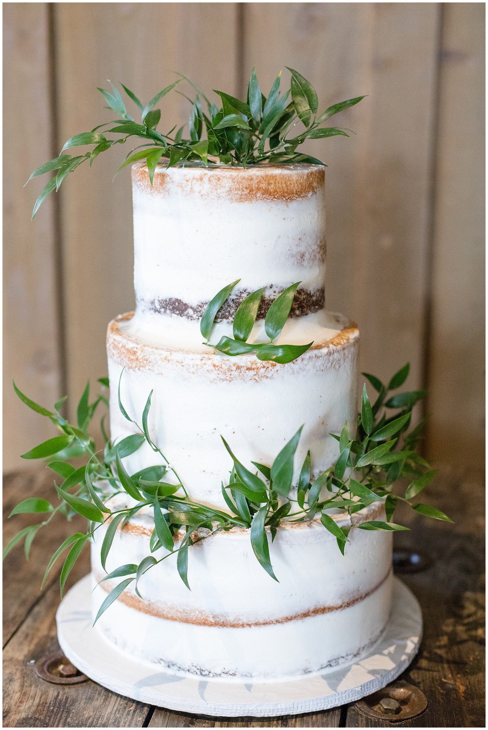 wedding cake at galway downs reception