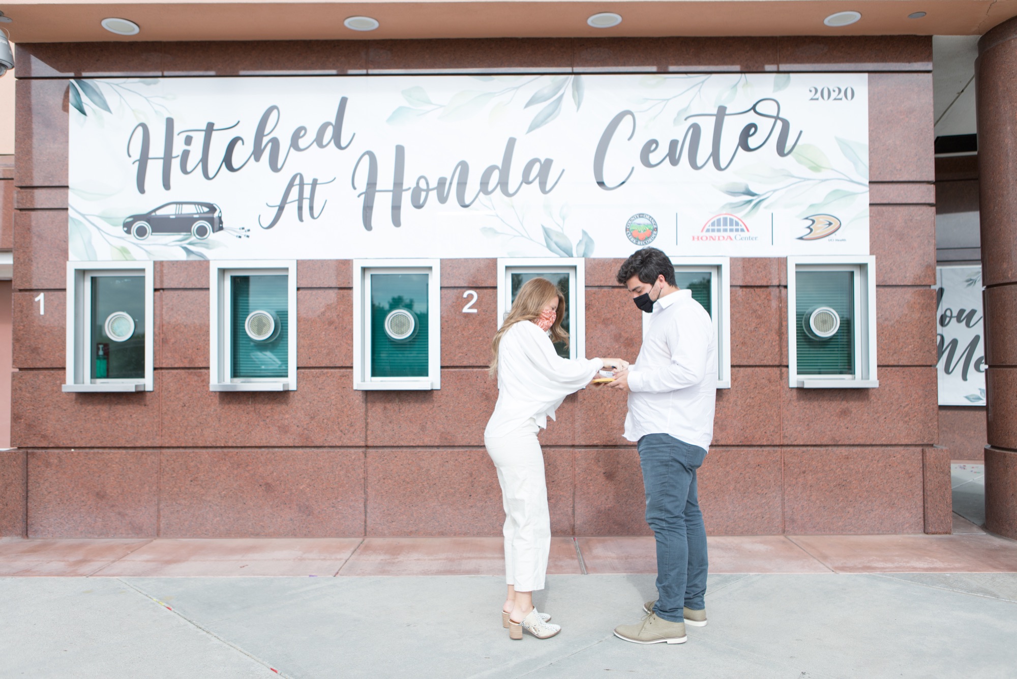 couple eloping at honda center during covid