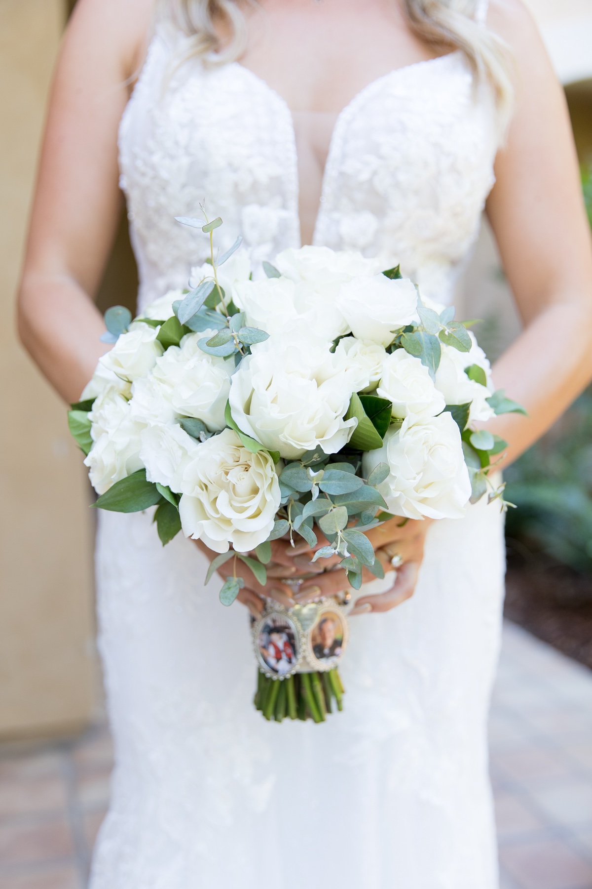 white bouquet