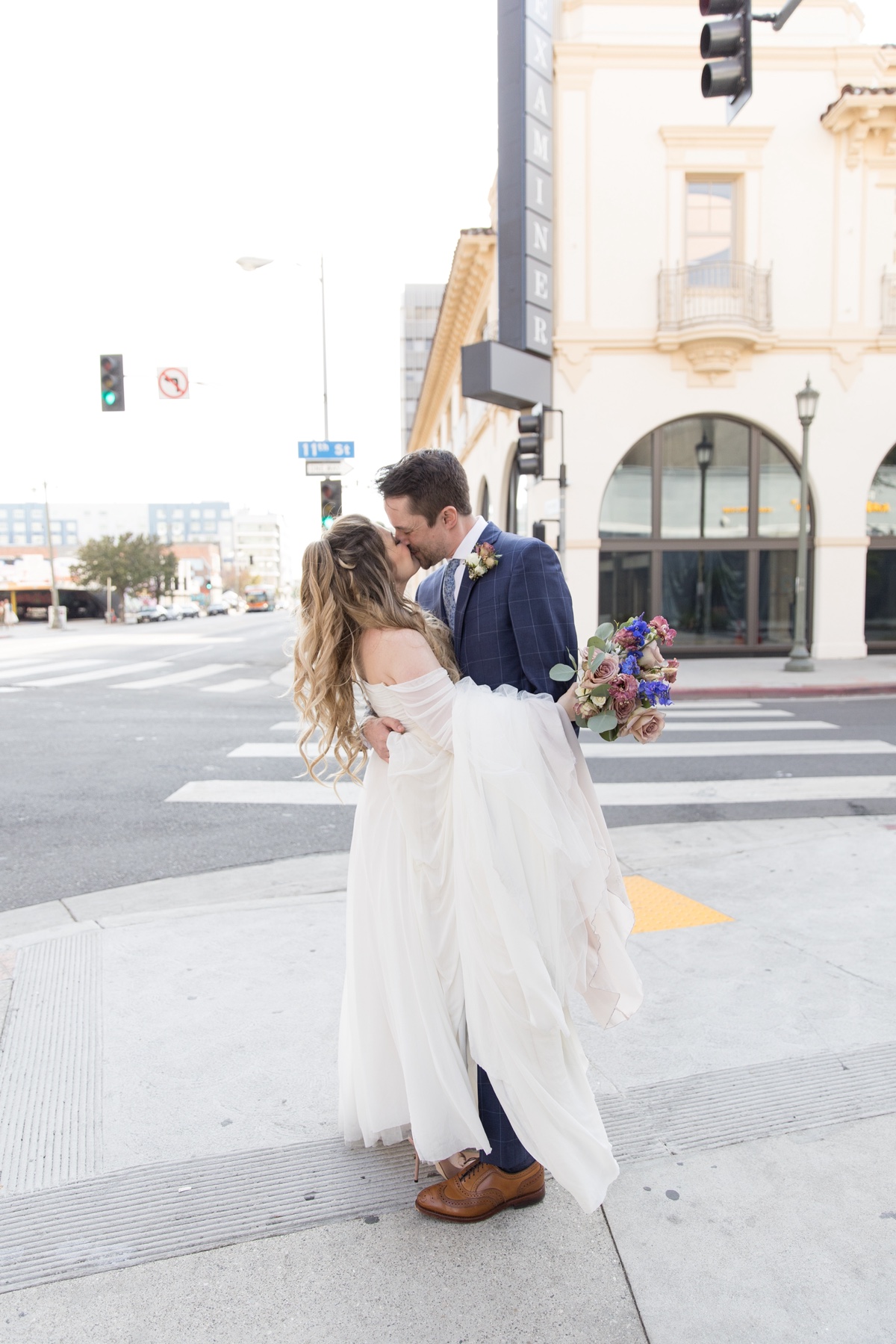 los angeles warehouse wedding at the hnypt