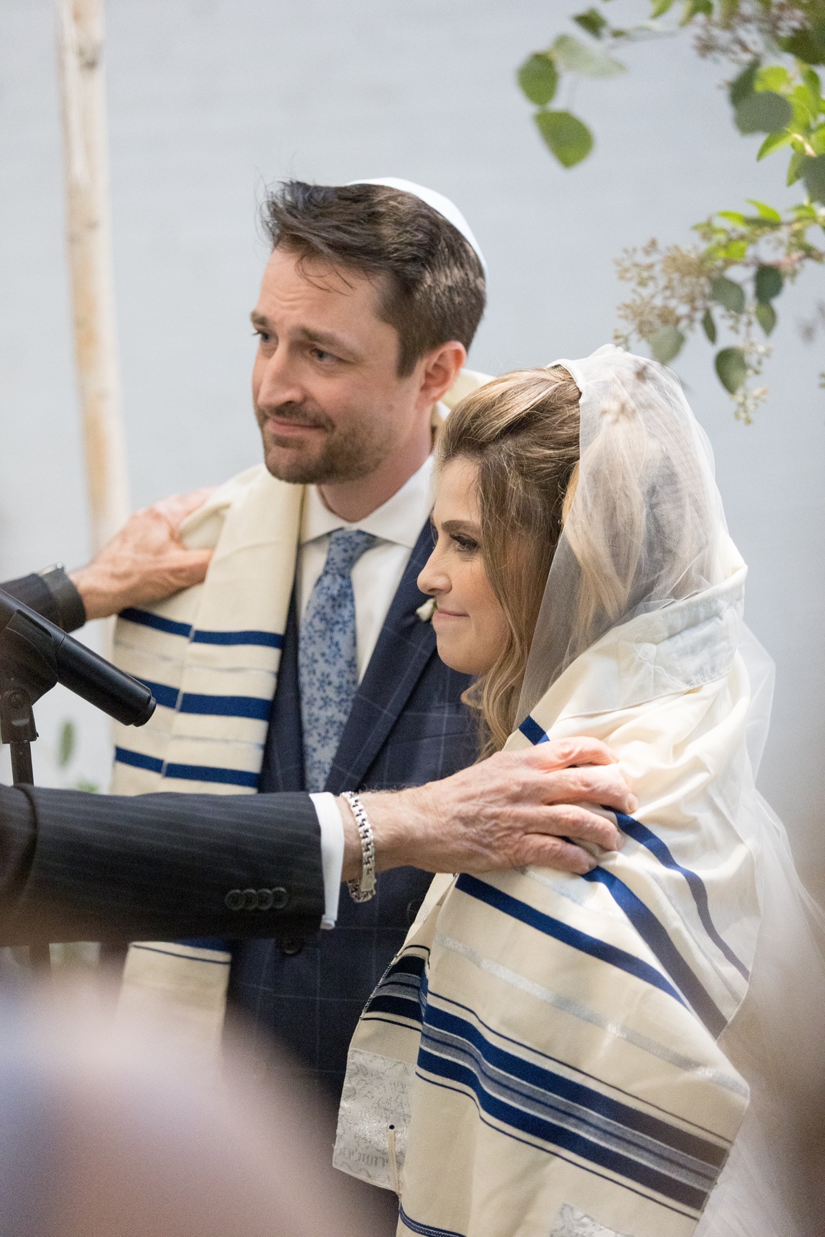 los angeles warehouse wedding at the hnypt jewish ceremony 