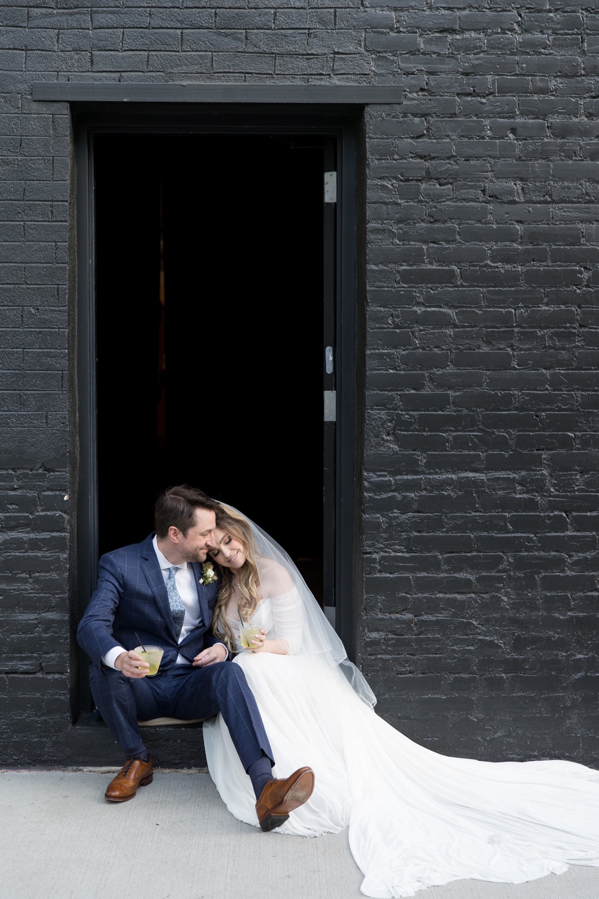 los angeles warehouse wedding at the hnypt