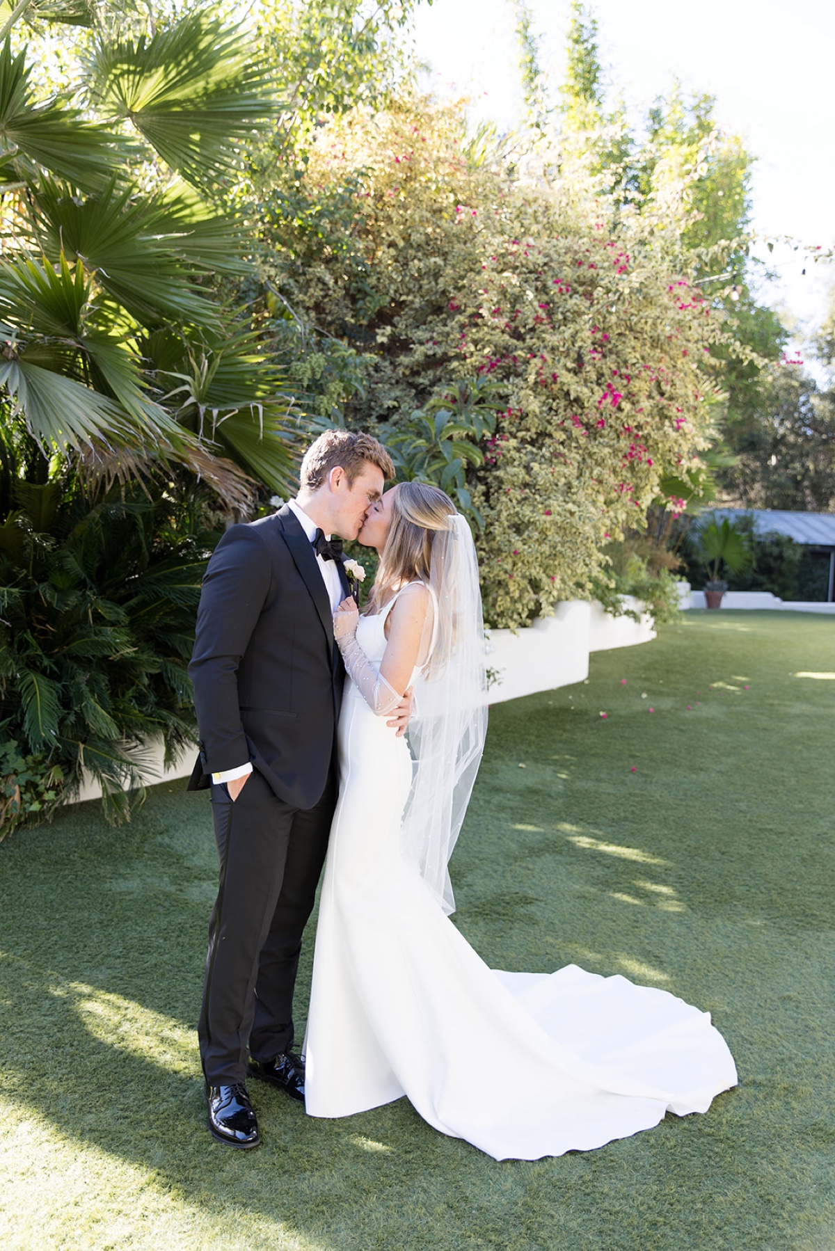 Tivoli Italian Villa Wedding bride and groom portraits