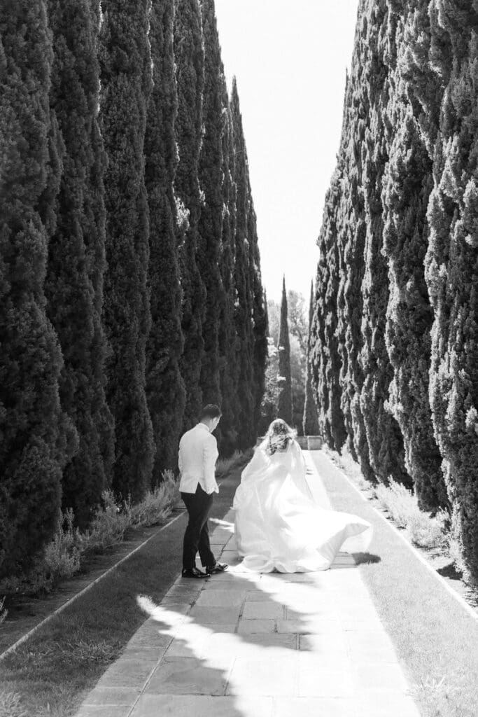 Black and white portrait of wedding couple at Greystone Mansion